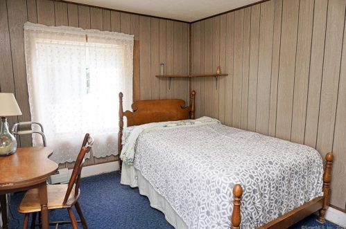 547 Riverside Ave, Torrington CT 06790-4841 exterior