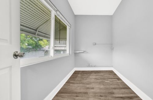 5820 Campbell Ave, Chicago IL 60659-5011 exterior