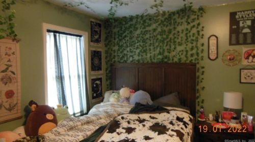 60 Cutler Rd, Killingly CT 06241-1303 exterior