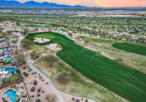 22034 55th St, Phoenix AZ  85054-7150 exterior