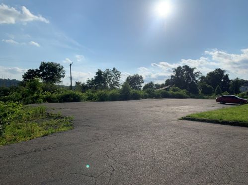 512 Ohio River Blvd, Pittsburgh PA  15202-2399 exterior