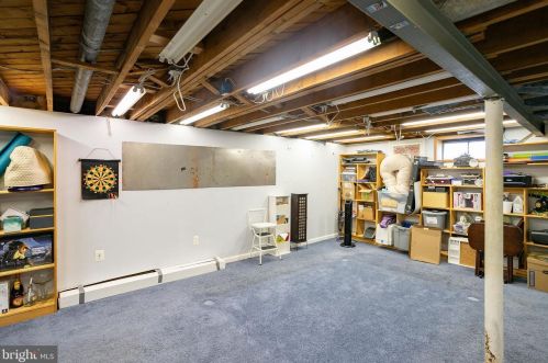 29 Soloff Dr, Trenton NJ 08610-4225 exterior