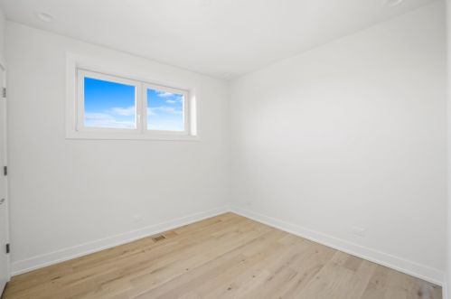 4647 Clark St, Chicago IL  60640-4619 exterior