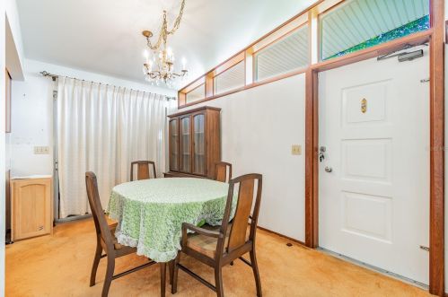 3305 Ehrlich Rd, Tampa FL  33618-2507 exterior