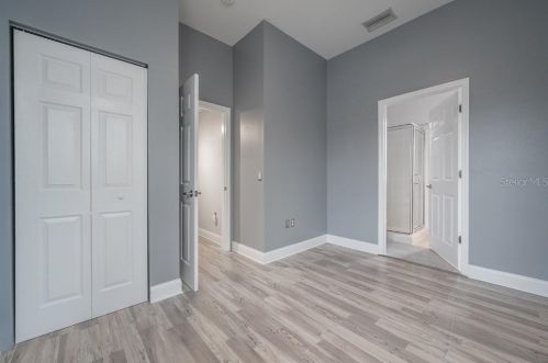 406 Oregon Ave, Tampa FL 33607-2803 exterior