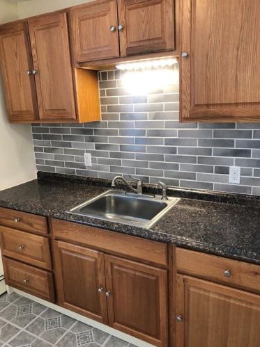 370 River St, Woonsocket RI 02895-1821 exterior