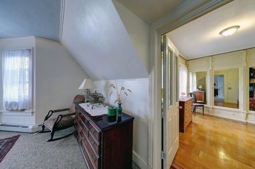 172 Pond St, Woonsocket RI  02895-2007 exterior