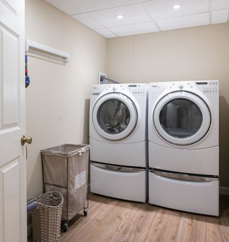 136 Sewalls Fls Rd, Concord NH 03301-4725 exterior