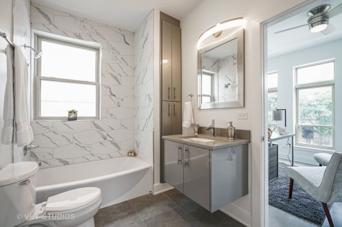 4047 Calumet Ave, Chicago IL 60616-1405 exterior