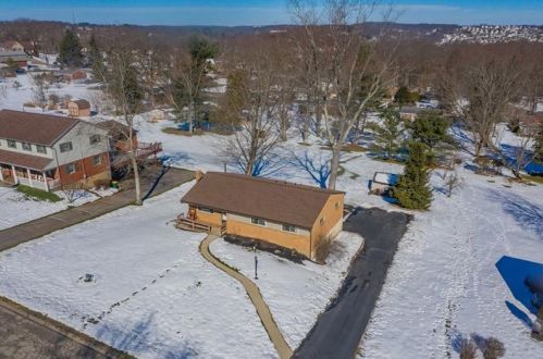 3293 Antler Dr, Gibsonia, PA 15044-8436