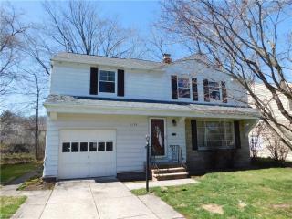 1292 Croyden Rd, Cleveland OH  44124-1413 exterior