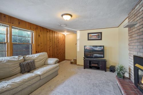 1065 Highview Dr, Saint Paul MN 55112-2417 exterior