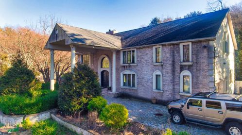 280 Half Hollow Rd, Huntington Station, NY 11746-5865