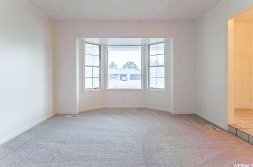 9525 Shoshone Ct, Sandy UT 84092-3074 exterior