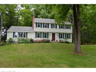 63 Holcomb St, Simsbury, CT 06070-1113