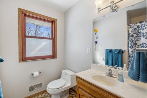 4785 Karen Pl, Saint Paul MN  55110-2933 exterior