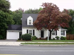 1915 Beacon St, Newton, MA 02468-1441