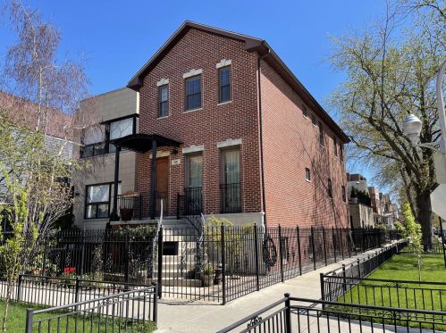 3101 Hoyne Ave, Chicago, IL 60618-6419