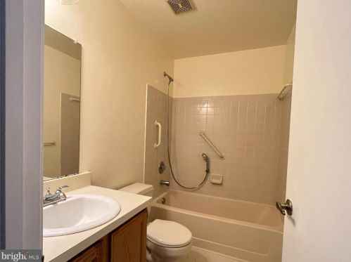 493 Silvia St, Trenton NJ  08628-3237 exterior