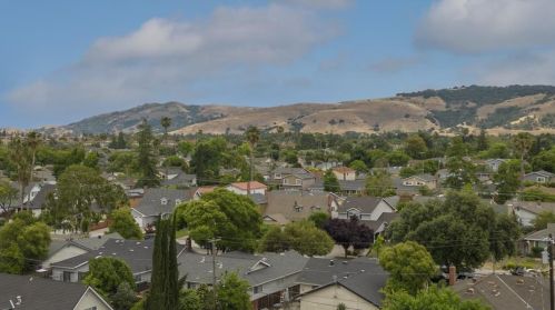 274 Bieber Dr, San Jose CA 95123-3613 exterior