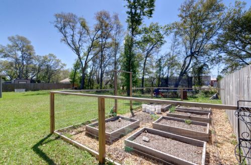 5849 Fairlands Rd, Milton FL 32583-1809 exterior