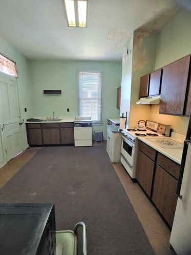 4550 Penn Ave, Pittsburgh PA 15224-1315 exterior