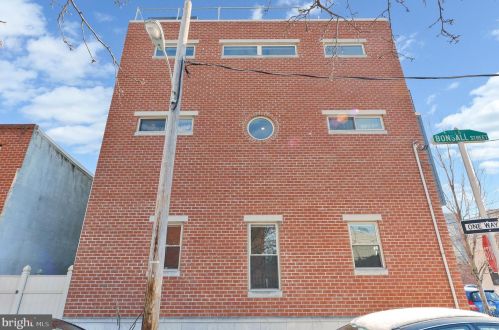 2307 Carpenter St, Philadelphia PA 19146-2516 exterior