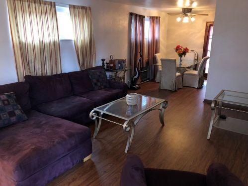 127 Queenston Dr, Pittsburgh, PA 15235-5429