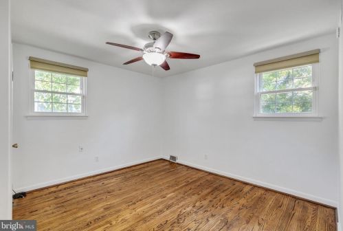 209 Foster Ave, Pittsburgh PA 15205-2352 exterior