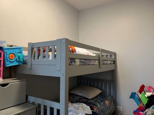 6047 Peoria St, Chicago IL 60621-2031 exterior