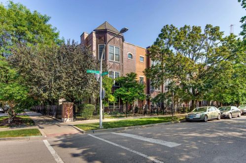 3455 Whipple St, Chicago IL 60655-2303 exterior