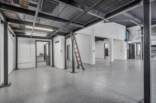 1411 Potter Ave, Milwaukee WI 53207-2115 exterior