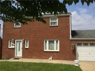 511 Brinwood Ave, Pittsburgh PA  15227-2206 exterior