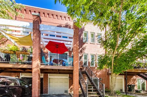 2825 Wolcott Ave, Chicago, IL 60657-4172