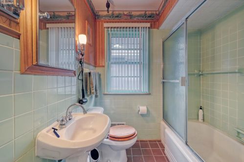 1322 Cleveland Ave, Saint Paul MN 55116-2653 exterior