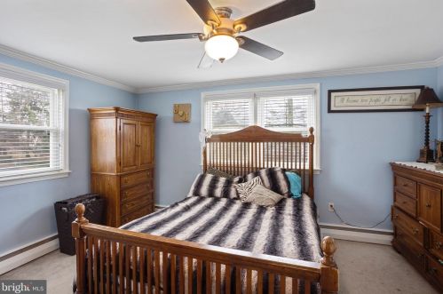 62 Elmwood Ave, Manor PA 19036-1927 exterior