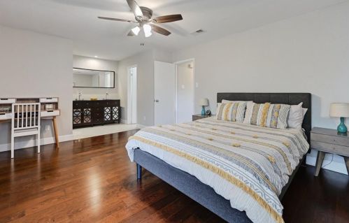 4501 Clarno Dr, Austin TX 78749-3177 exterior