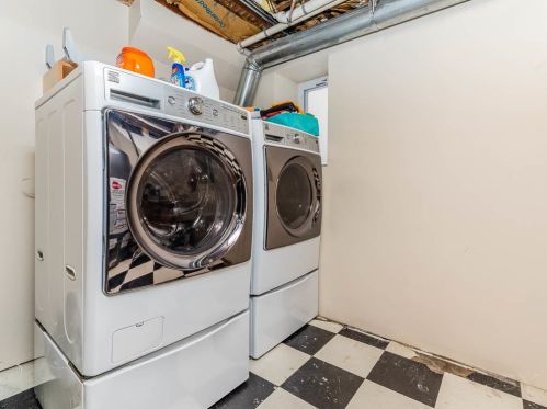 3852 Central Park Ave, Chicago IL 60629-4343 exterior