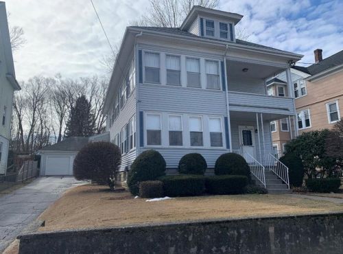 44 Pelletier Ave, Woonsocket, RI 02895-5728