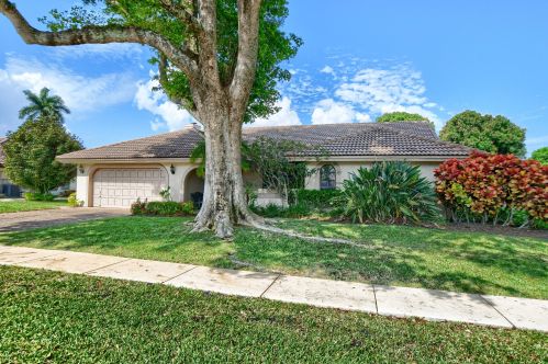 2801 26th Ct, Boca Raton, FL 33434-3624