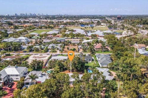 1261 12 Ave, Naples FL 34120-3454 exterior