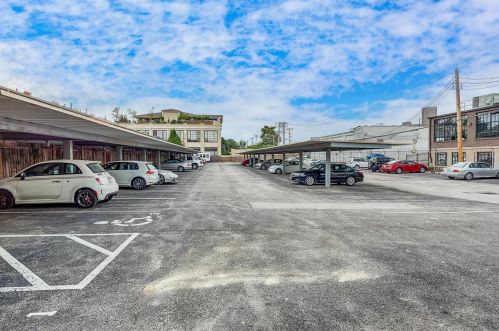 4242 Laclede Ave, Saint Louis MO 63108-2815 exterior