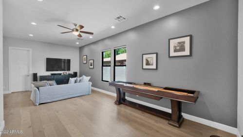 8723 9th Ave, Phoenix AZ  85021-4451 exterior