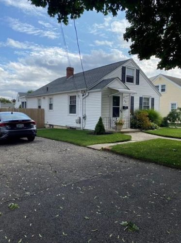 60 Kentland Ave, Providence, RI 02904-1904