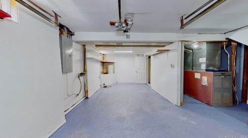 170 Marshall Ln, Derby CT 06418-2329 exterior