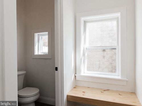 216 James St, Lancaster PA 17603-2910 exterior