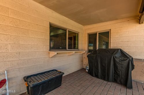 15614 29 Ave, Phoenix AZ 85053-4056 exterior