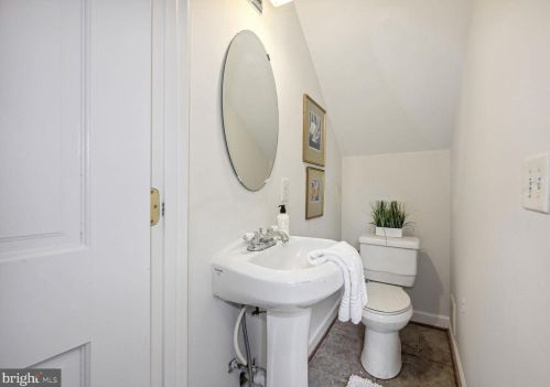 932 O St, Washington DC  20001-4265 exterior