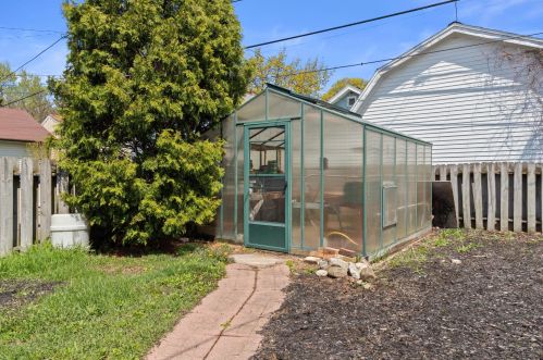 2150 66, Milwaukee WI 53213-2036 exterior