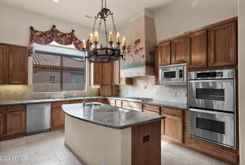 1681 Jay Pl, Chandler AZ 85286-7036 exterior